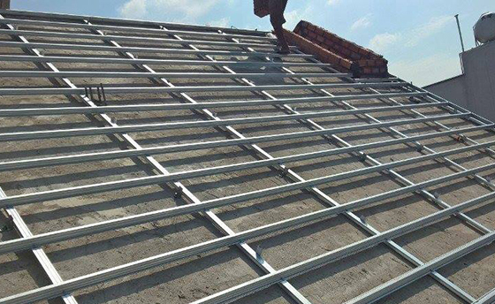 Thi công foam chống nóng mái