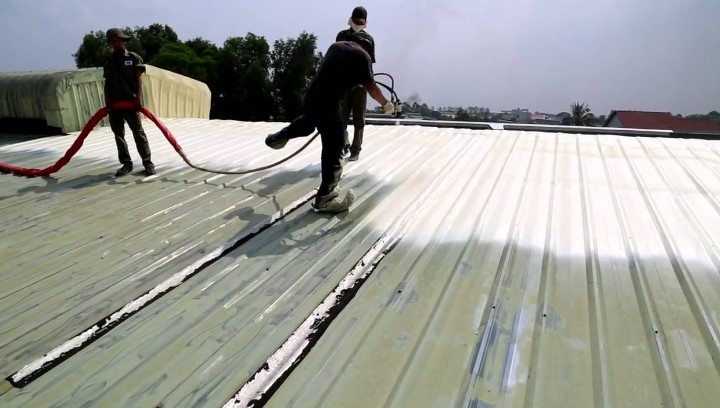 Báo giá phun foam chống thấm