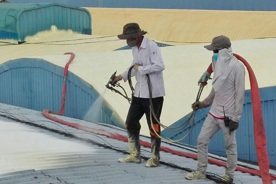 Phun Foam chống nóng mái tôn hiệu quả vượt trội